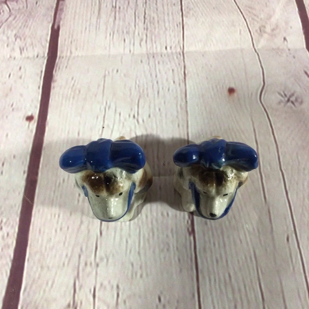 Vintage Ceramic Hand Painted Dog with Toothache Salt and Pepper shakers …